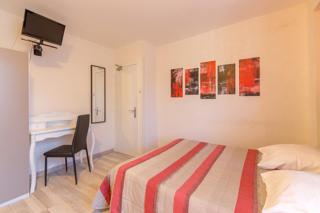 فوريب Alp'Hotel الغرفة الصورة